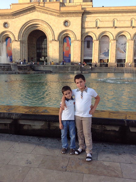 Исраел И Карен Домбрян