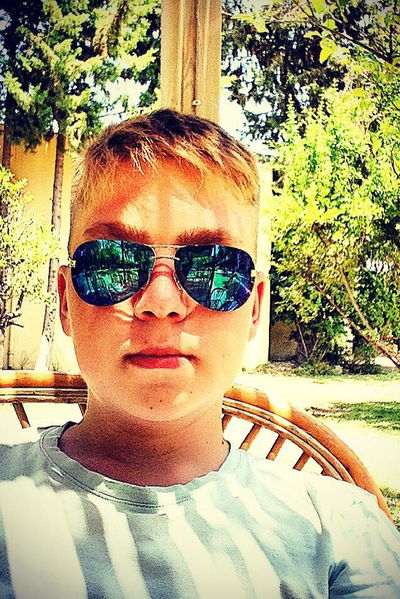 Денис Акмалиев