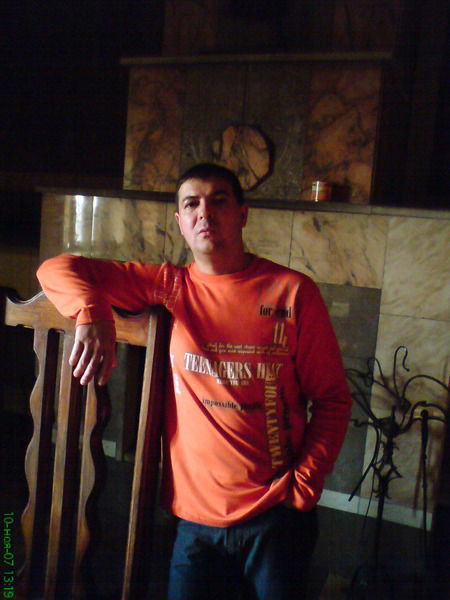 Валера Пересторонин