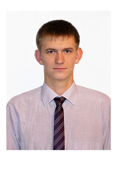 Денис Николаев