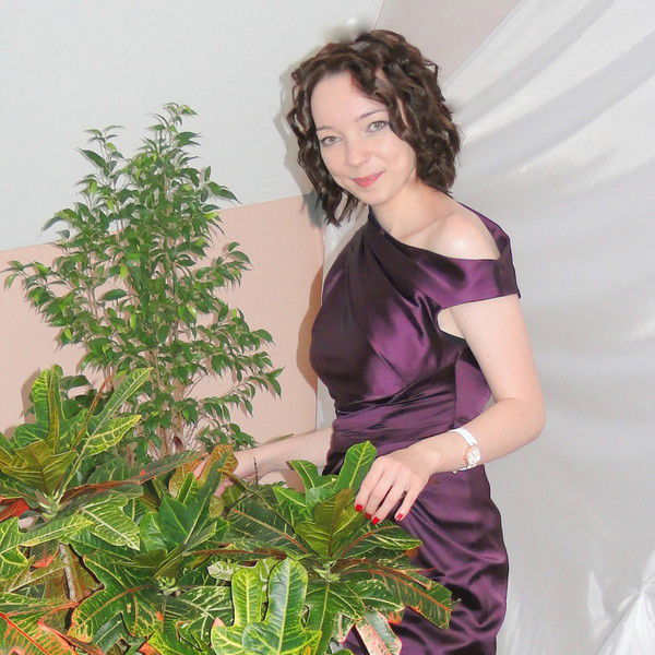 Алёна Тихненко