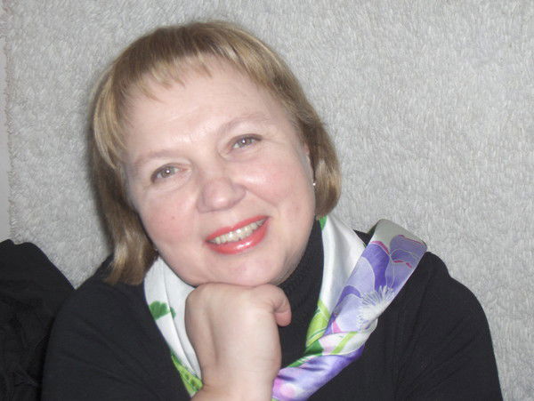 Лариса Колесова