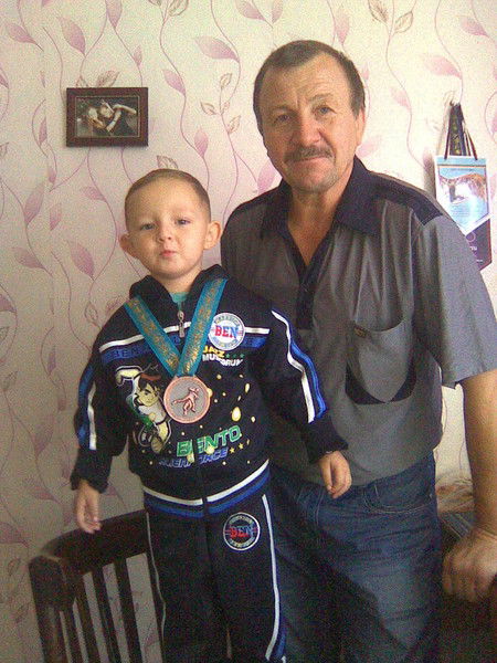 Александр Колесников