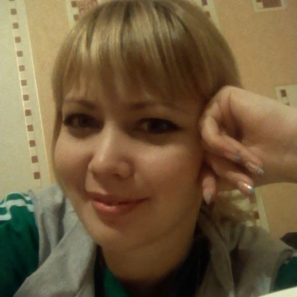 Елена Кострова