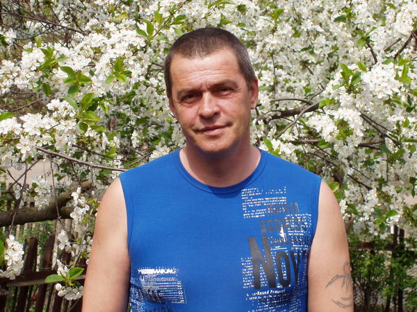 Андрей Мельник