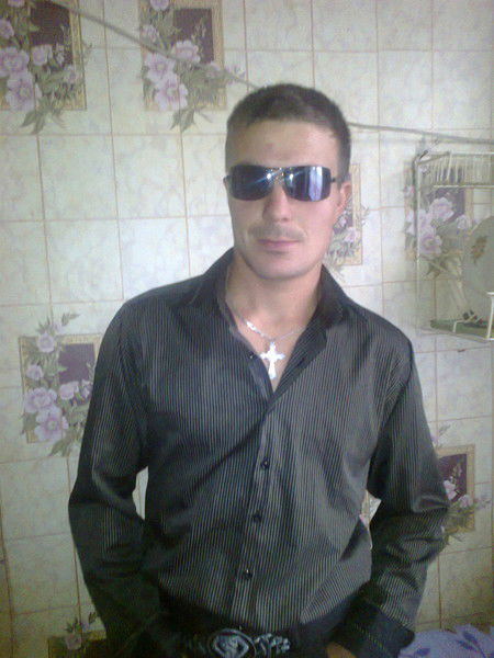 Виталий Иванов