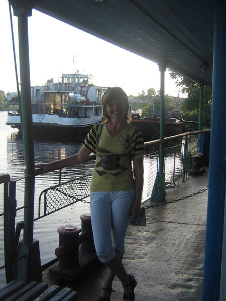 Аня Суркова