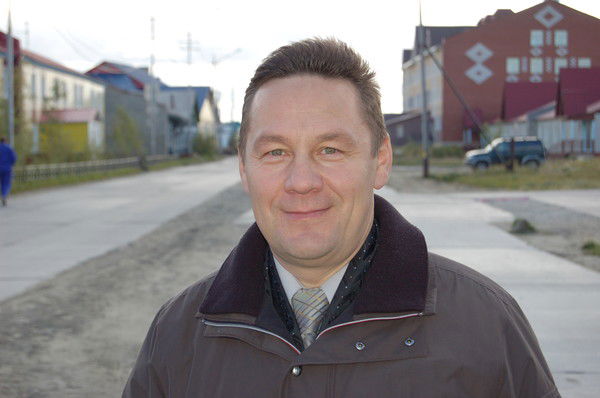 Николай Попов