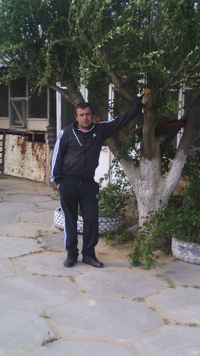 Денис Попов