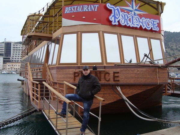 Дмитрий Светлов