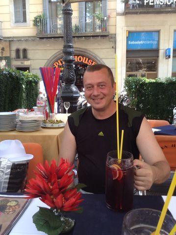 Александр Николаев