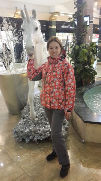 Динара Достахина