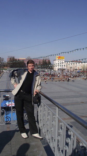 Олег Николаев