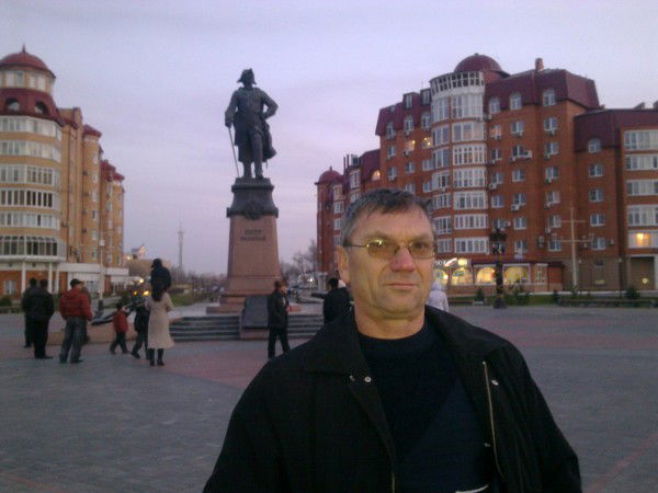 Владимир Петряков