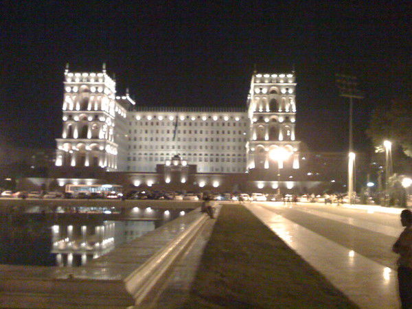 Аслан Садыхов