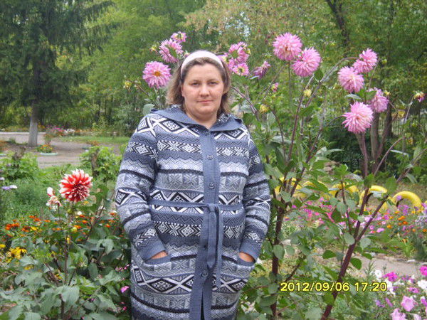 Елена Костюченко