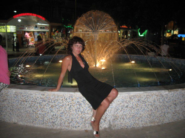 Лариса Столярова