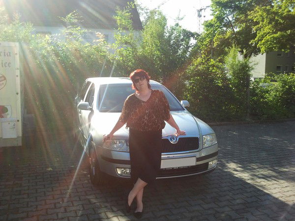 Yelena Kuhn (Larina)