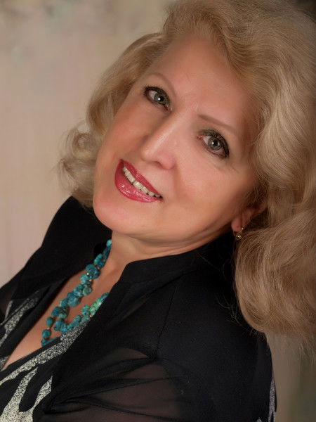 Елена Шаповалова