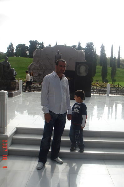 Ровшан Алиев