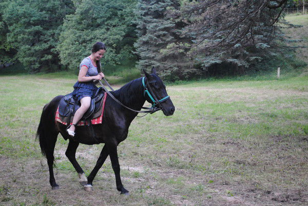 (*девушка Йена Сомерхалдера *)