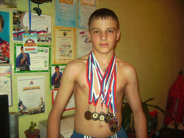 Александр Жидецких