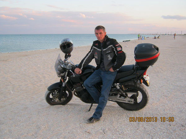 Максим Крамаренко