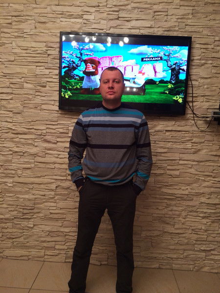 Роман Шеченин