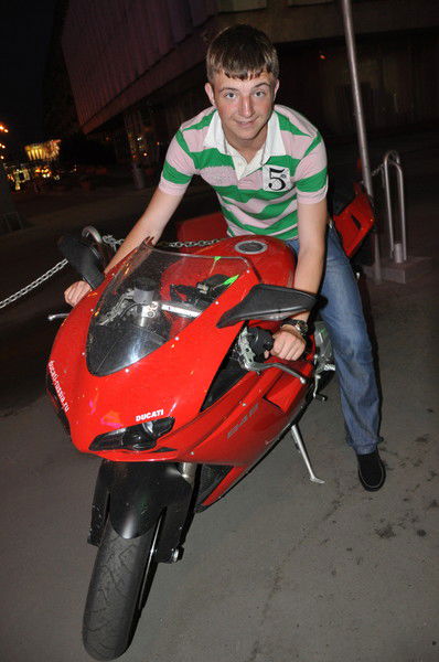 Андрей Котов