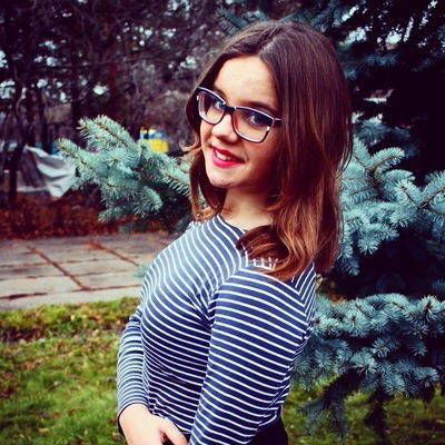 Аня Михайлова