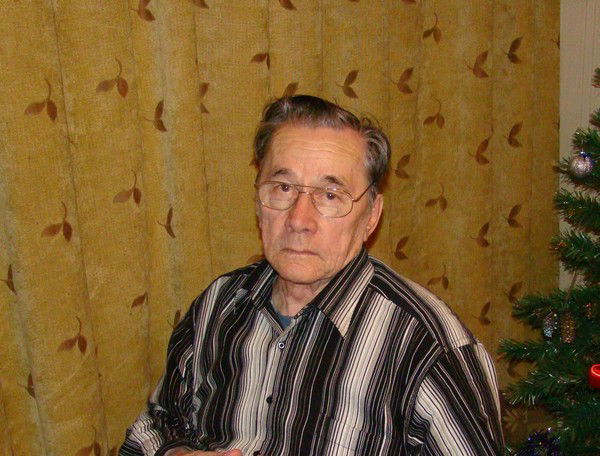 Александр Маслов