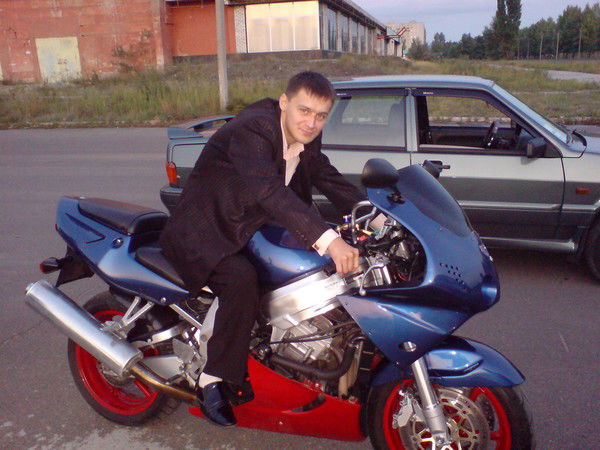 Андрей Сухина