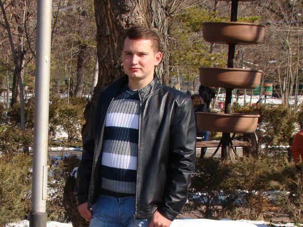 Александр Момот