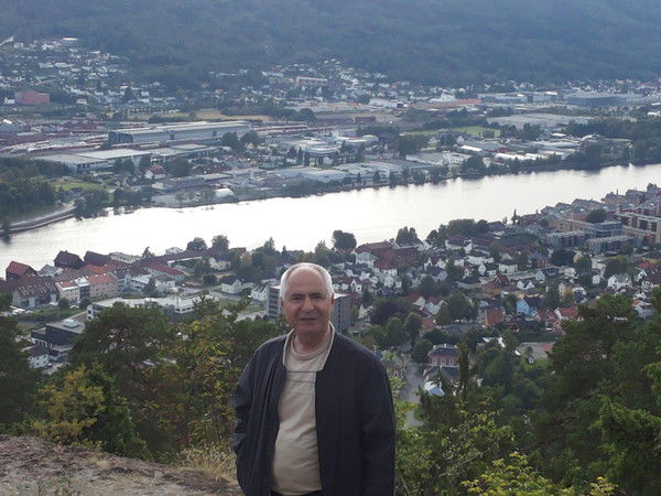 Умар Гидалишов