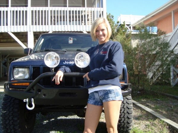 Лена Попович