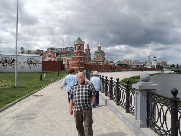 Альберт Наумов