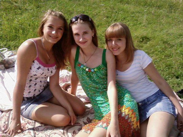 Настя И Маша Едомины