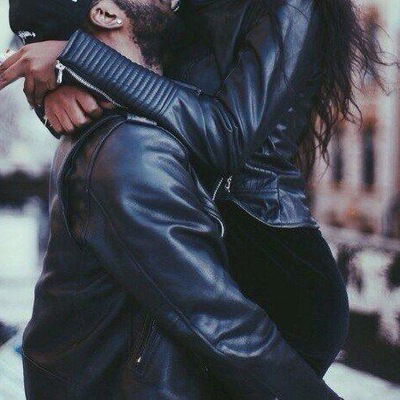 Кудрявая Девочка