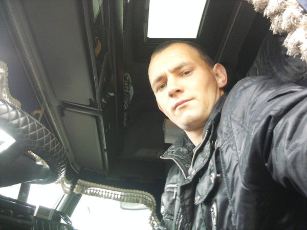 Максим. Ермоленко.