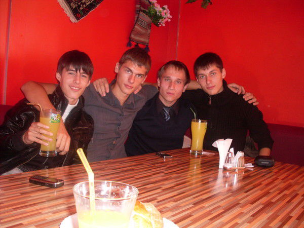 Богдан Николаев