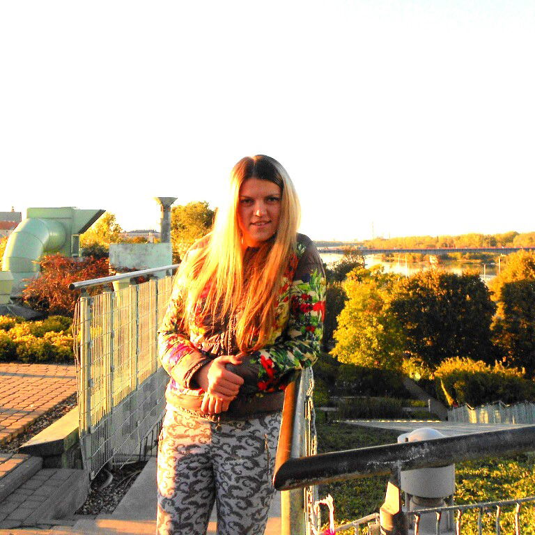 Лена Скибицкая