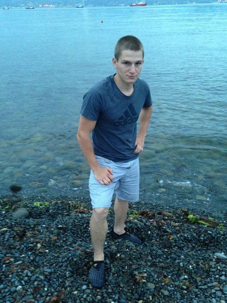 Максим Сапогов