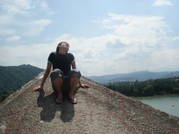 Артем Симонов