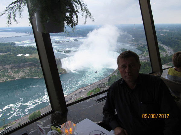 Андрей Мирошниченко