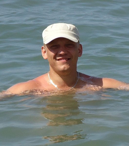 Денис Калинин