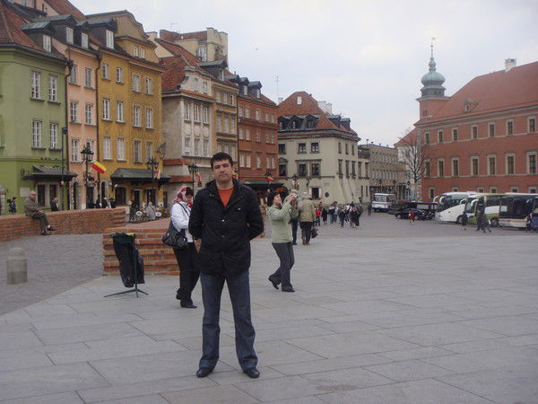 Неизвестно Неизвестно