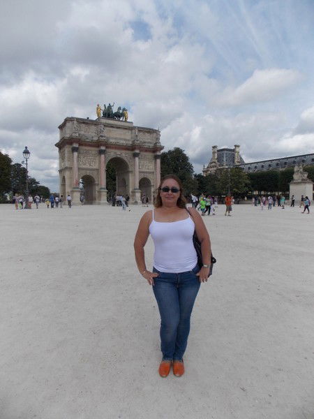 Оля Хмелева