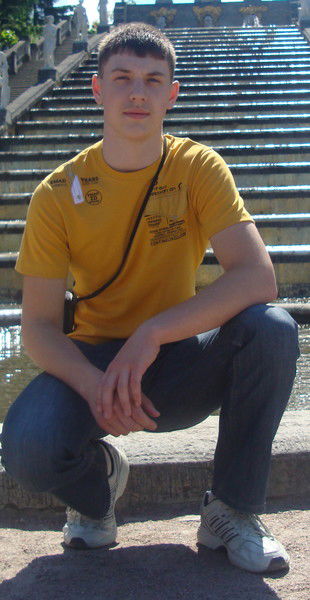 Антон Голиков