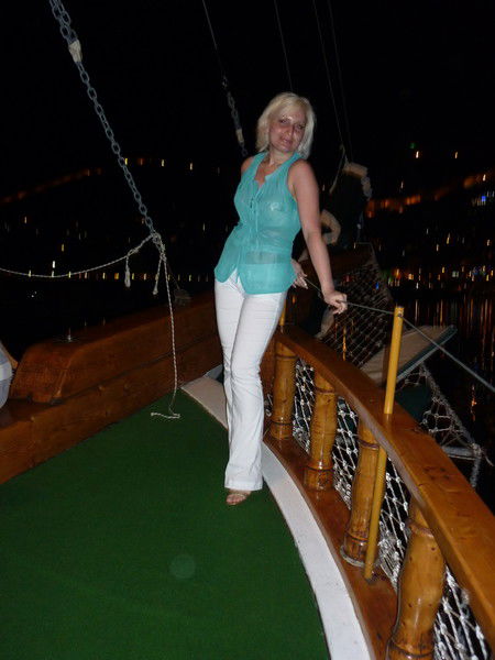 Неизвестно .