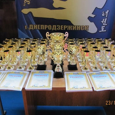 Рома Тколенко